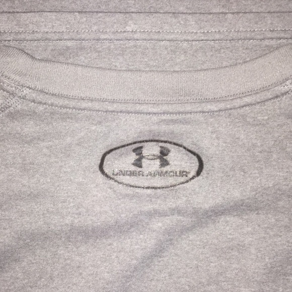 Under Armour Shirt - Picture 4 of 4